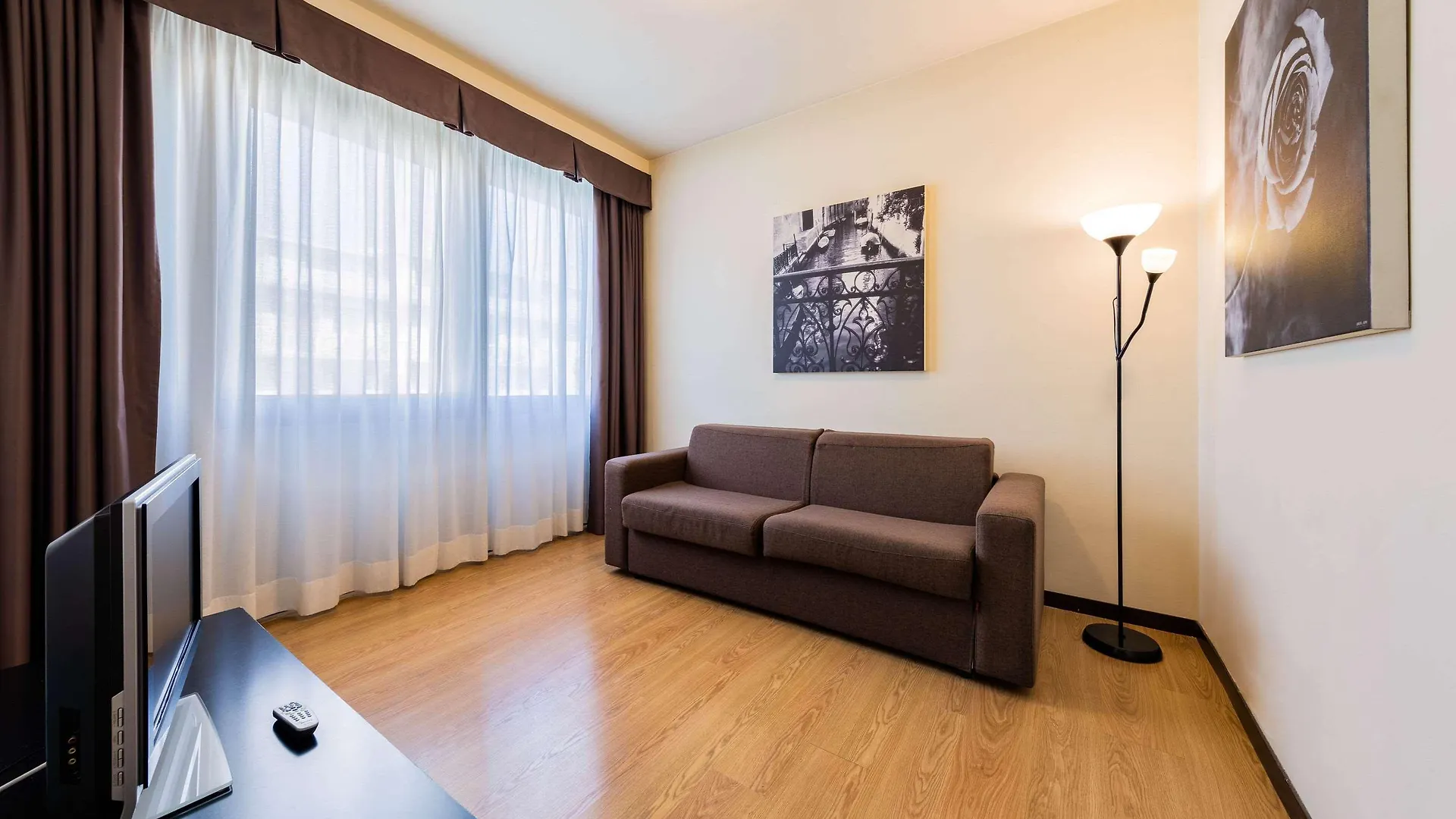 Hotel Delfino Venezia Mestre 4*,  Italië