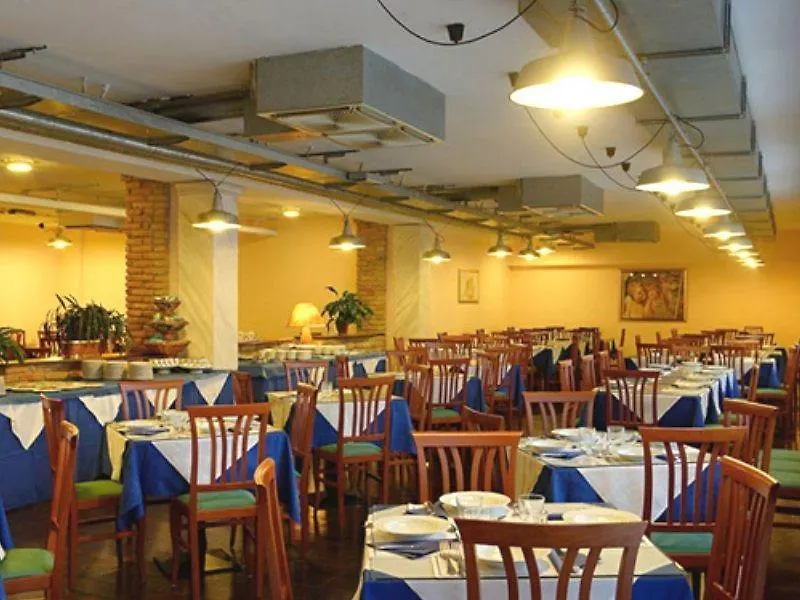 Hotel Delfino Venezia Mestre 4*,
