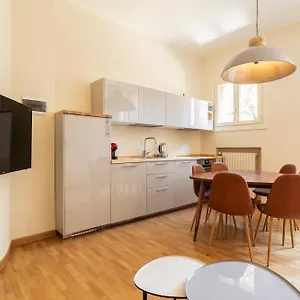 residenza-cornaggia.it-lombardy.com/